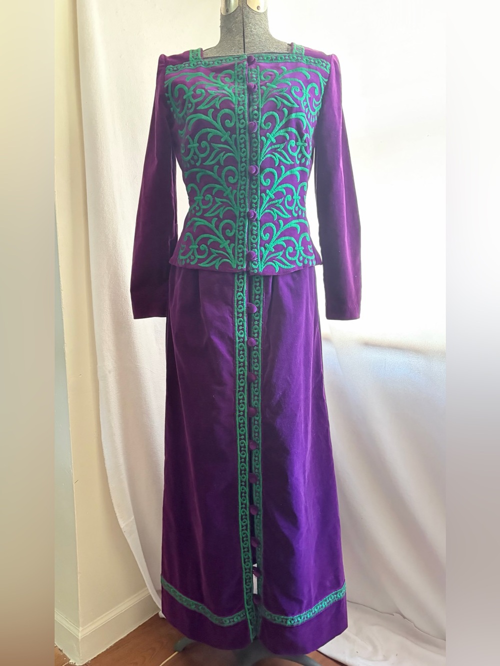 VTG 70s Beverly Paige velvet maxi skirt set embroidered boho Medieval Revival